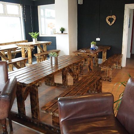 Ocean Surf Lodge Newquay นิวคีย์ ภายนอก รูปภาพ