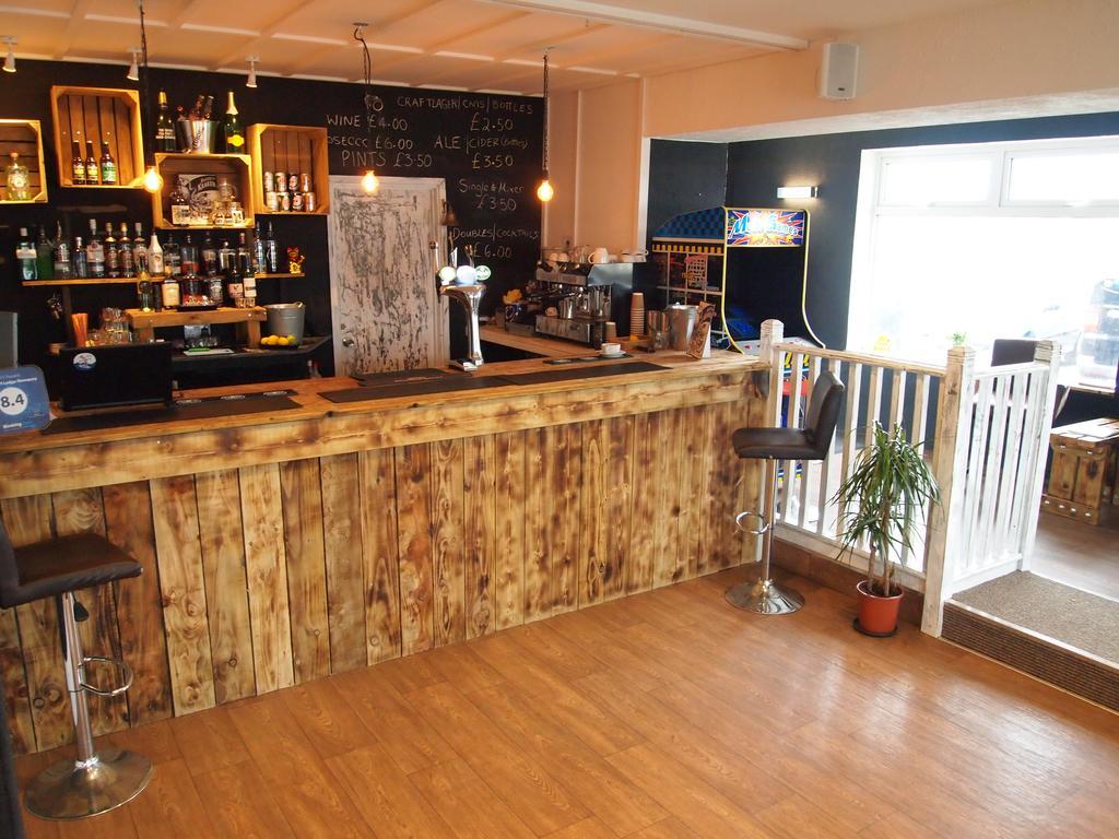 Ocean Surf Lodge Newquay นิวคีย์ ภายนอก รูปภาพ